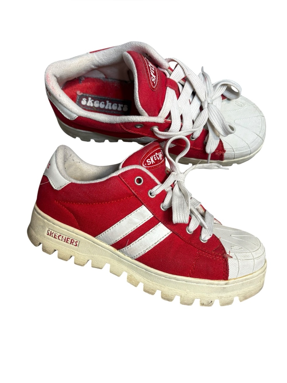 Skechers vintage roadsters Red White Low Top Platform lug sole Sneakers size 9